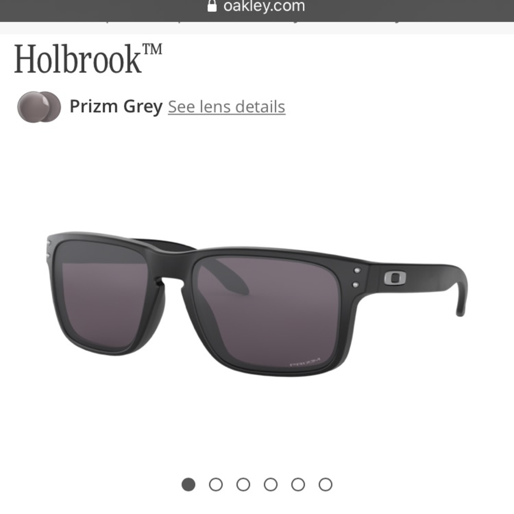 Men’s polarized black Oakley sunglasses